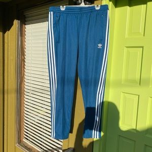Adidas sweat pant in navy